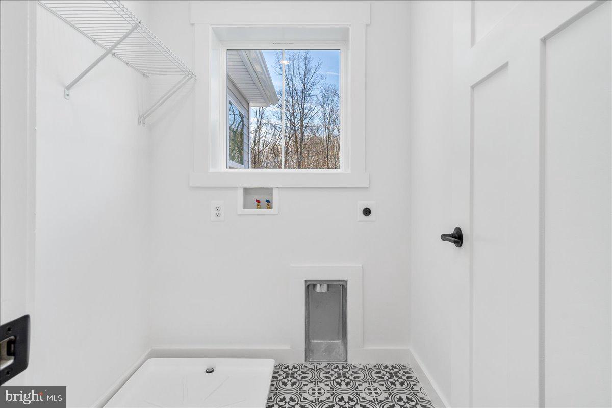 13935 Harrisville Road Mount Airy, MD 21771 - Photo 52 of 73 Upper Level Laundry