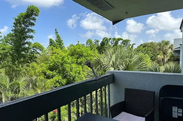 $187,000 | 1900 North Congress Avenue, Unit 407, West Palm Beach, FL 33401