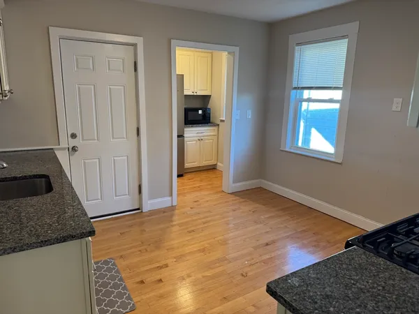 $3,900 | 234 Boylston Street, Unit 2, Watertown, MA 02472