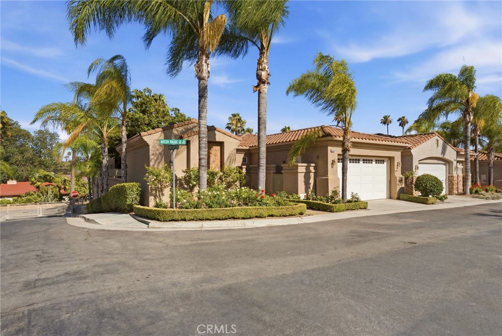 5640 Queen Palms Drive Riverside, CA 92506 - Photo 3 of 50