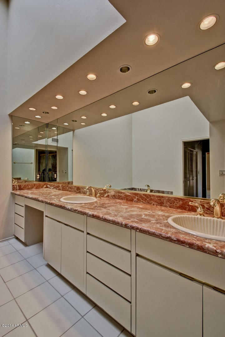 4448 East Camelback Road, Unit 11 Phoenix, AZ 85018 - Photo 38 of 98 Camelback #11 (47)
