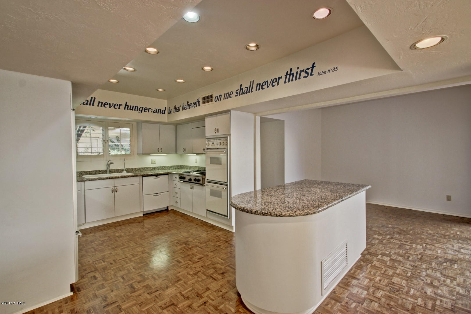 4448 East Camelback Road, Unit 11 Phoenix, AZ 85018 - Photo 52 of 98 Kitchen