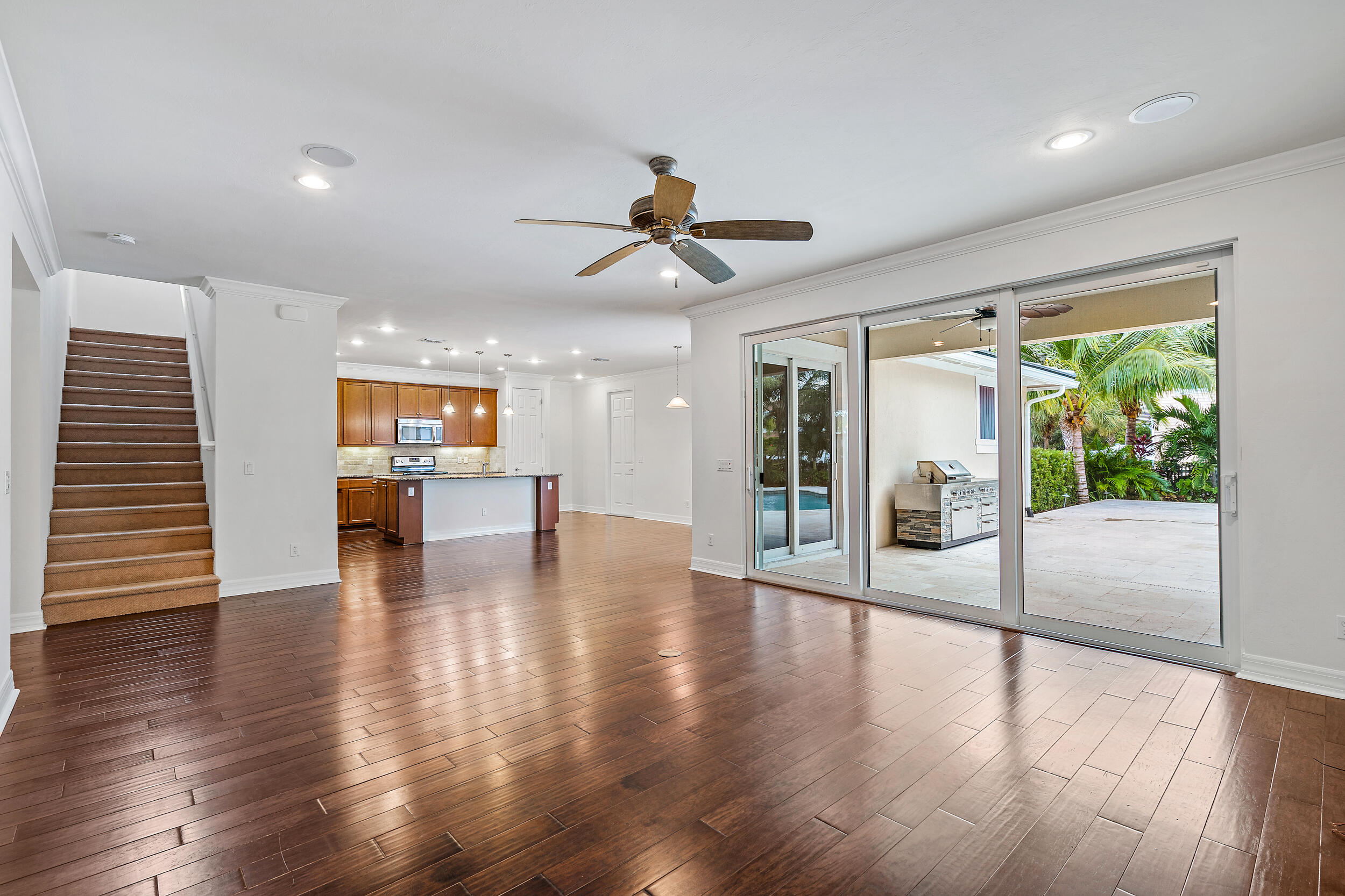 1342 Community Drive Jupiter, FL 33458 - Photo 11 of 34 Family