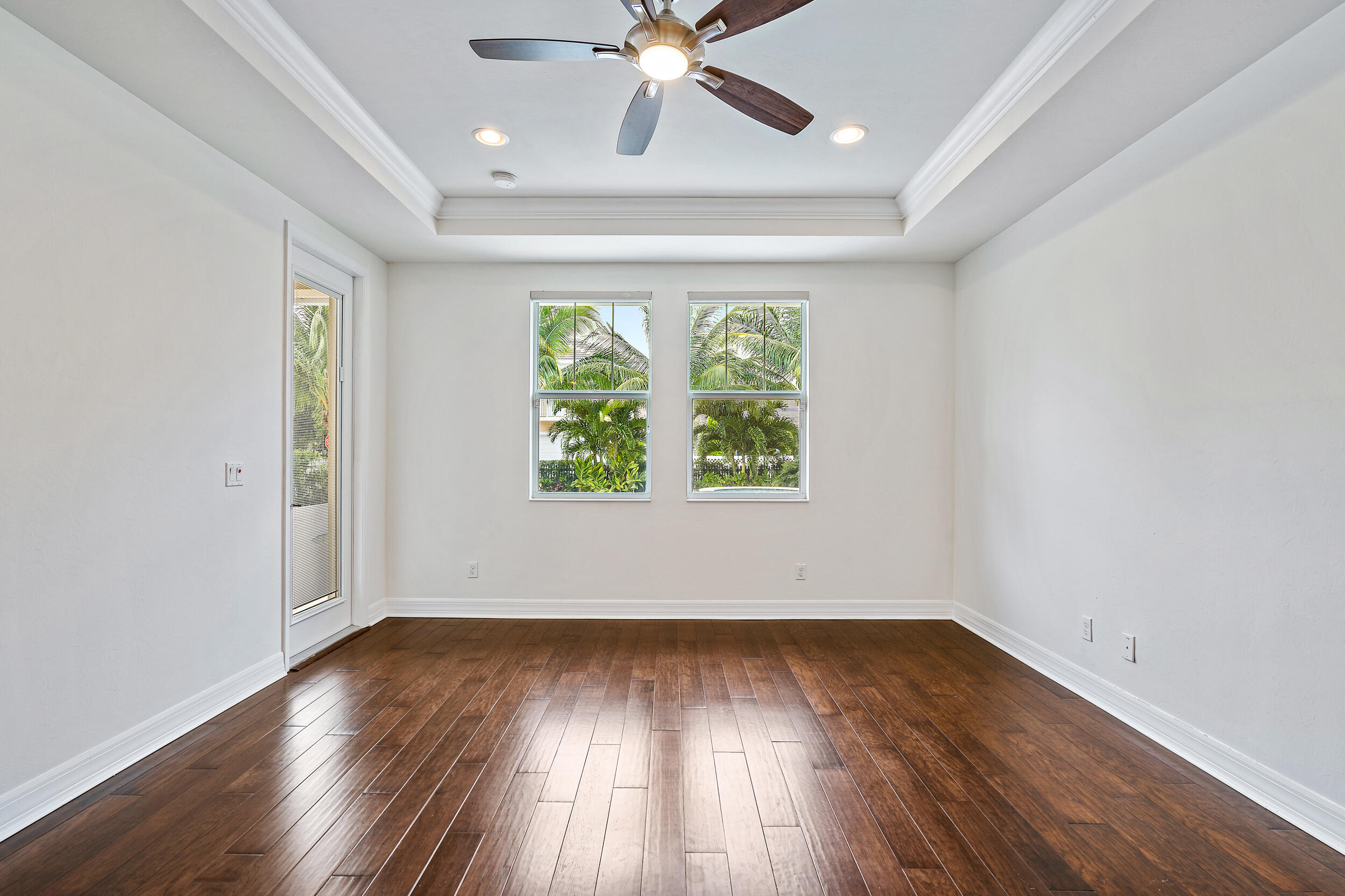 1342 Community Drive Jupiter, FL 33458 - Photo 17 of 34 Master Suite