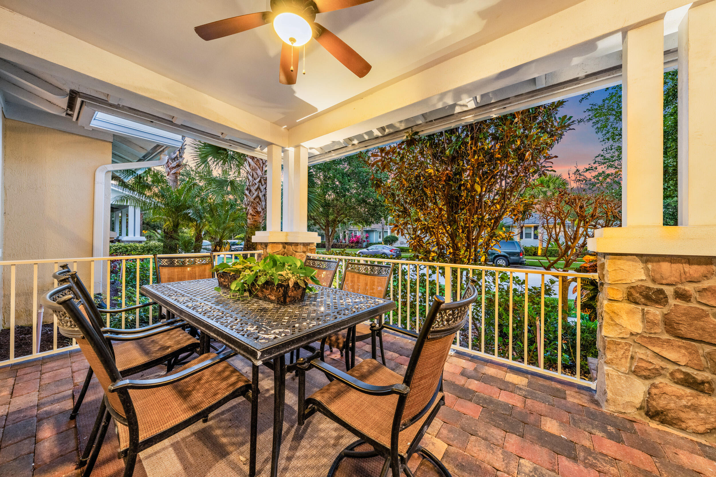 1342 Community Drive Jupiter, FL 33458 - Photo 31 of 34 Porch