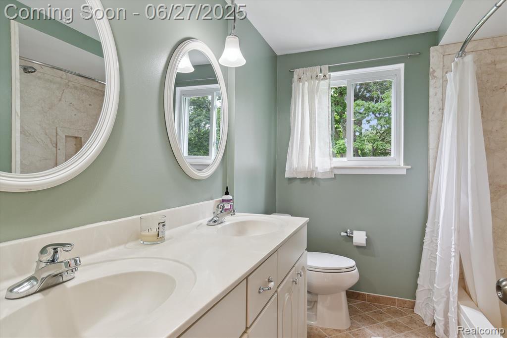 8327 Burning Bush Road Grosse Ile, MI 48138 - Photo 22 of 39 Gallery Image 22