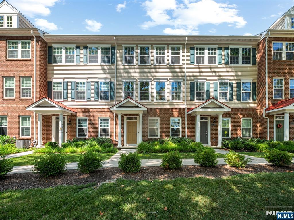 12-46 Plaza Road Fair Lawn, NJ 07410 - Photo 26 of 31