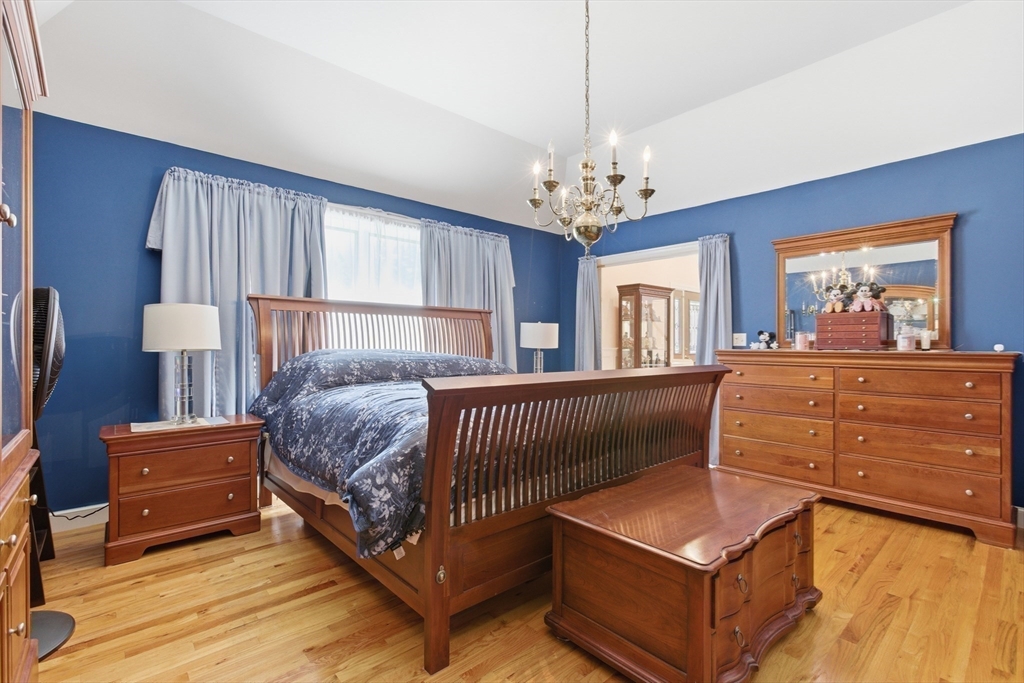 15 Long Pasture Road North Andover, MA 01845 - Photo 18 of 42