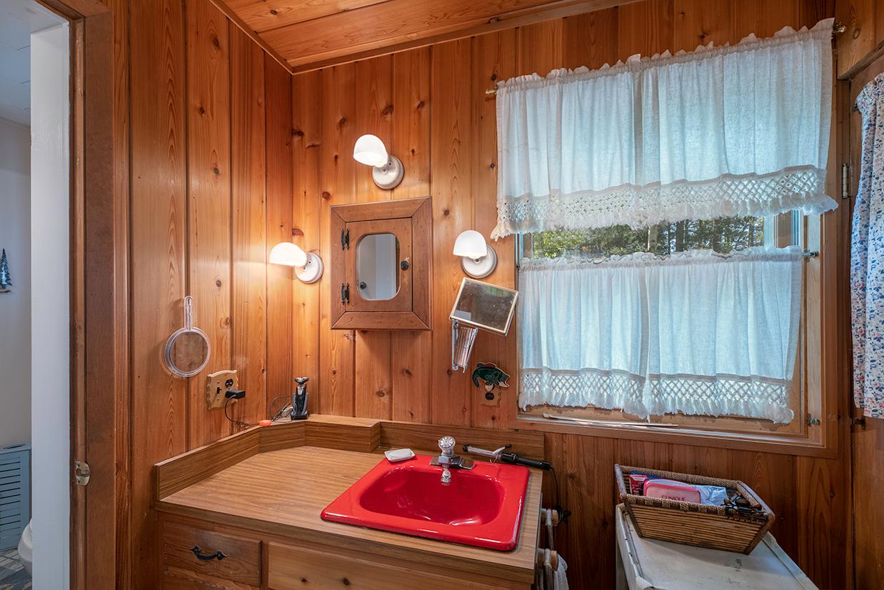 4330 Otter Lake Road Eagle River, WI 54521 - Photo 15 of 28 Gallery Image 15