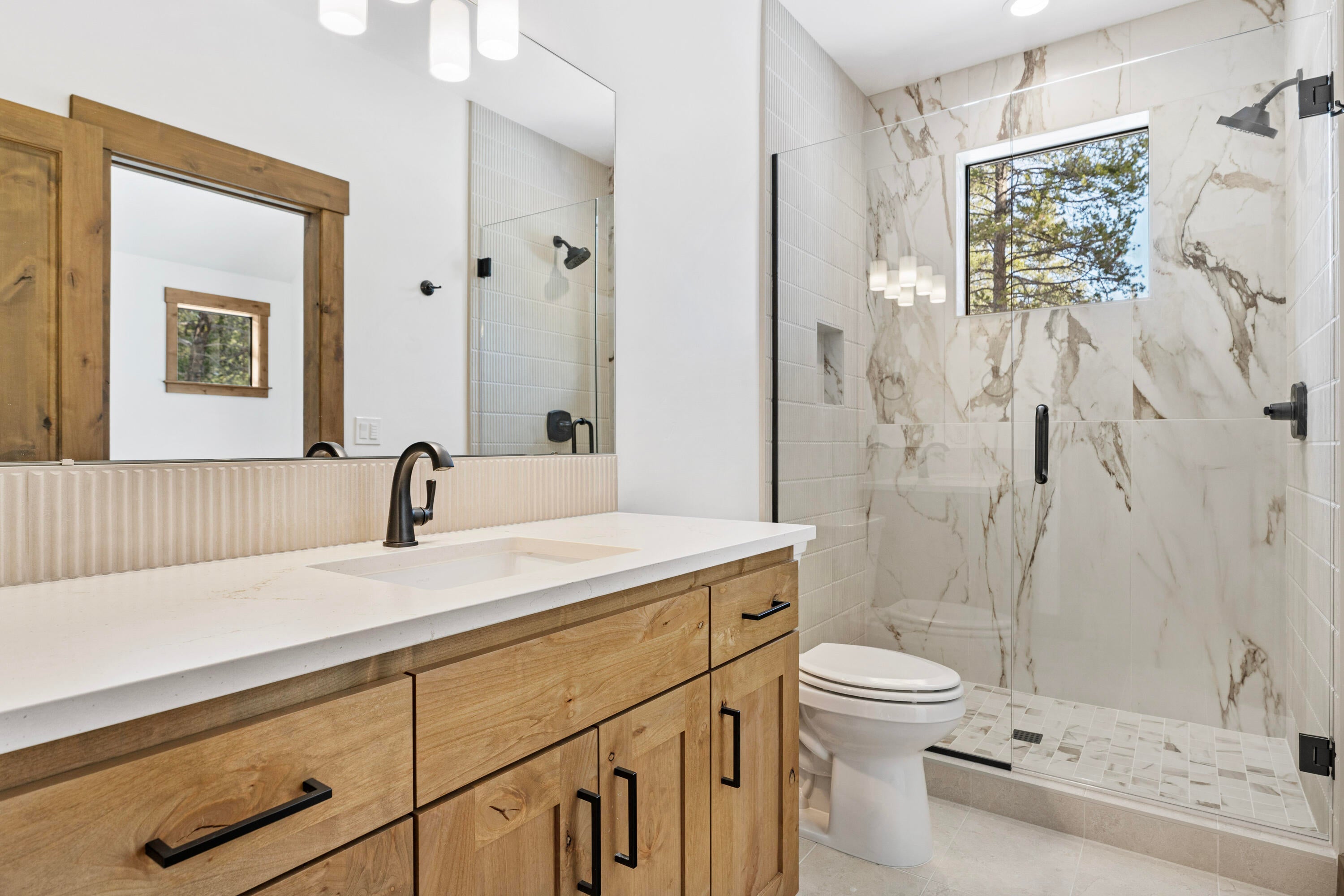 17815 Preservation Loop, Unit 459 Bend, OR 97707 - Photo 31 of 53 En-Suite Bath