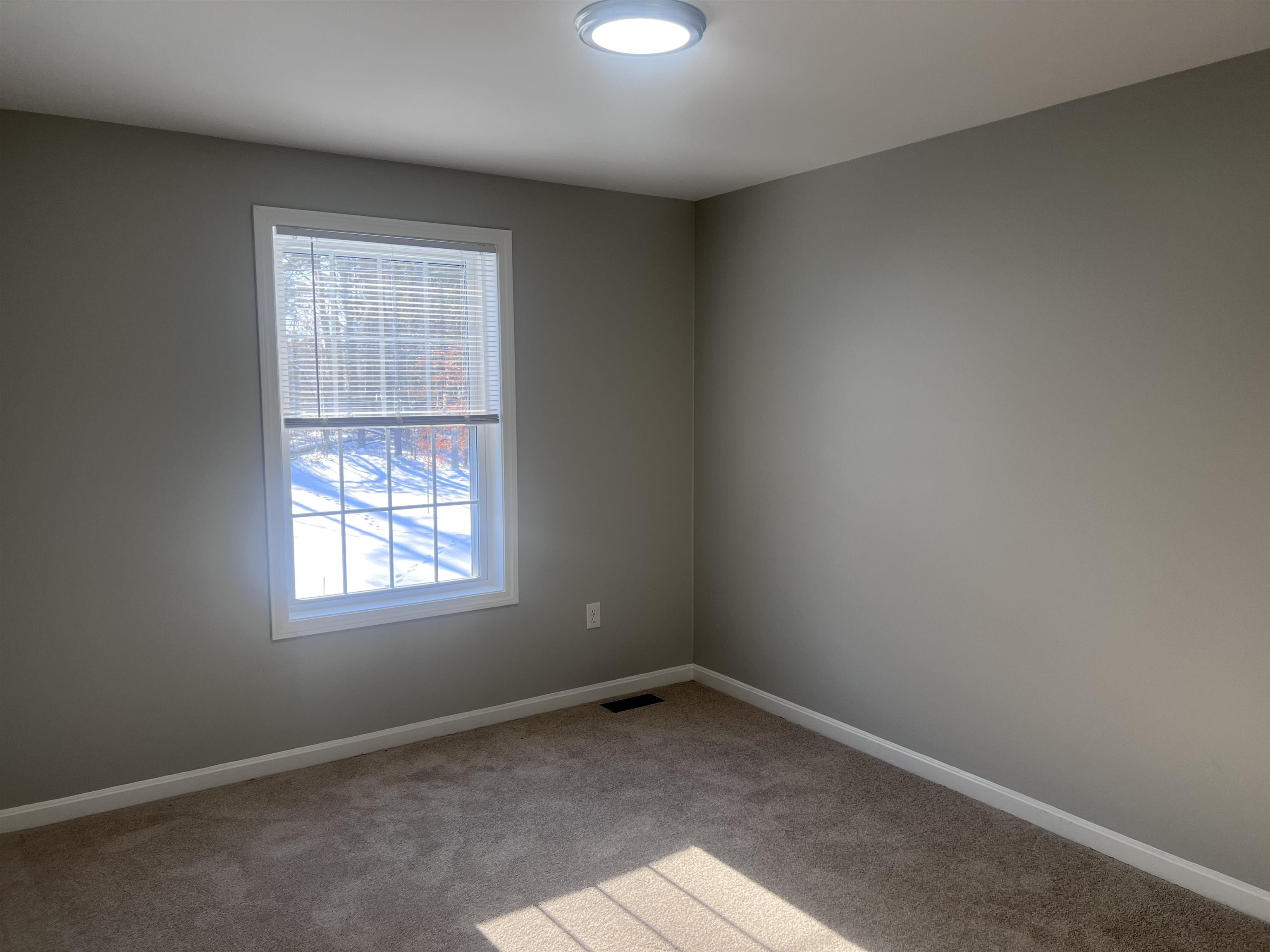 4 A Red Oak Way Boscawen, NH 03303 - Photo 26 of 33