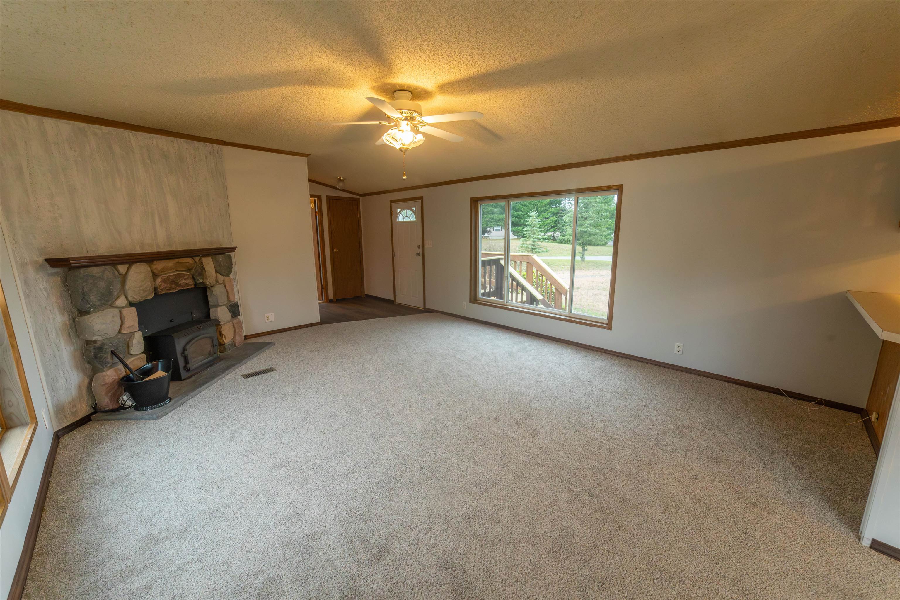 1123 County Rd C Arkdale, WI 54613 - Photo 8 of 61