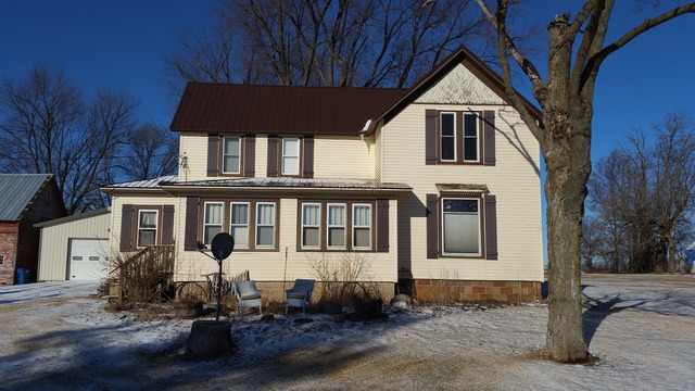 29989 Lukens Road Sycamore, IL 60178 - Photo 1 of 11