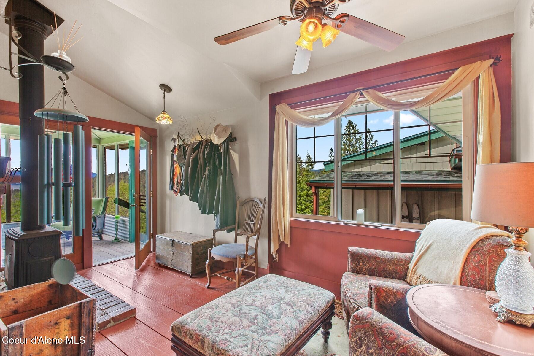 3467 East Sunset Drive Harrison, ID 83833 - Photo 10 of 55 Hearth Room