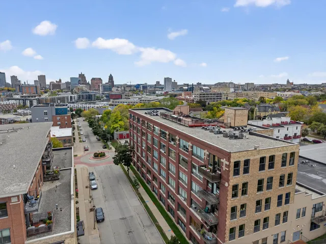$295,000 | 234 East Reservoir Avenue, Unit 203, Milwaukee, WI 53212