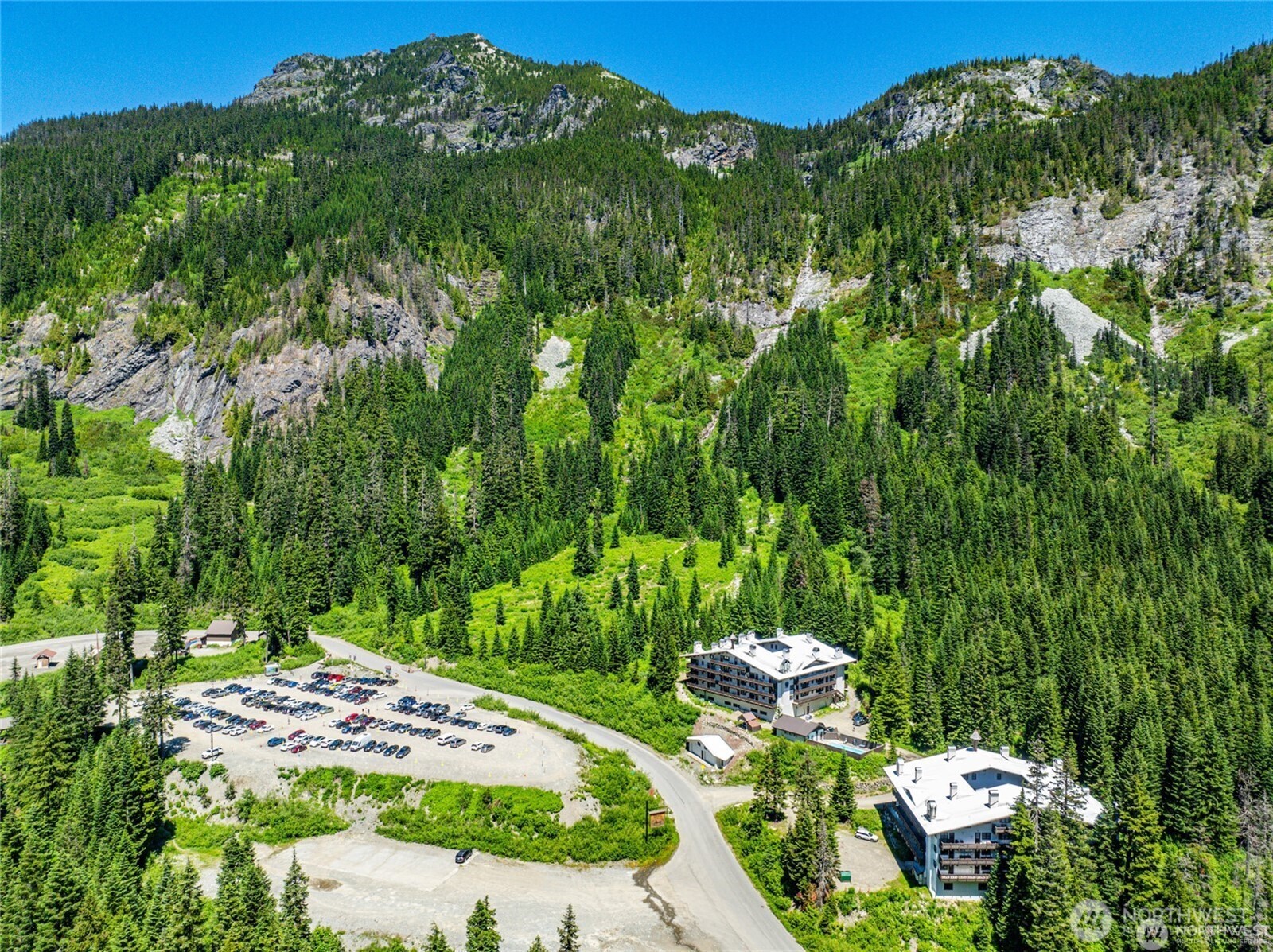 17800 Alpental Access Road, Unit 3102 Snoqualmie Pass, WA 98068 - Photo 30 of 32