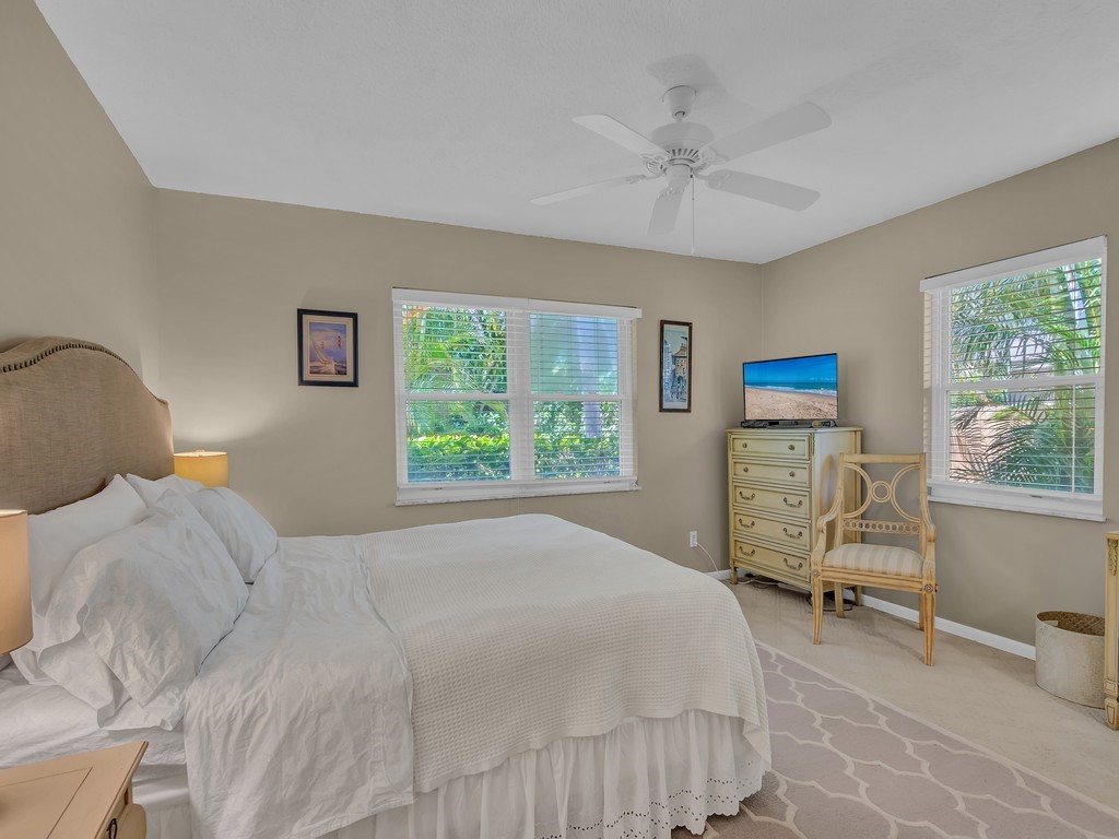 1045 Clipper Road Vero Beach, FL 32963 - Photo 16 of 36 Gallery Image 16