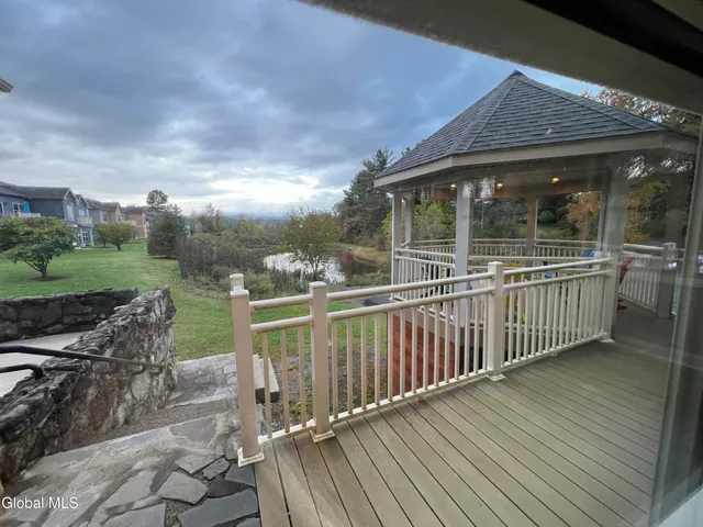 $2,450 | 48 Bavarian Way, Unit 97, Altamont, NY 12009