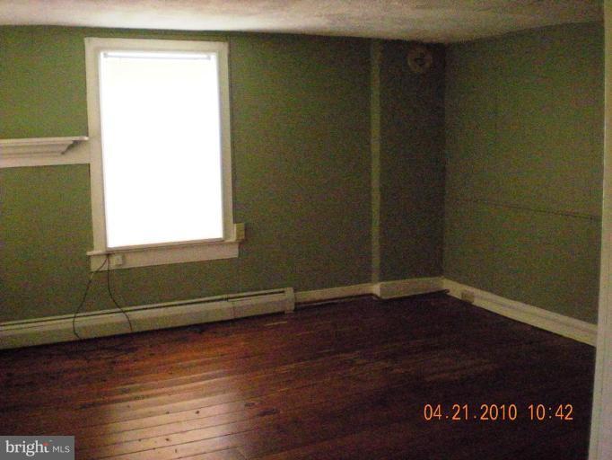16421 Broadfording Road Clear Spring, MD 21722 - Photo 5 of 6 Bedroom #1