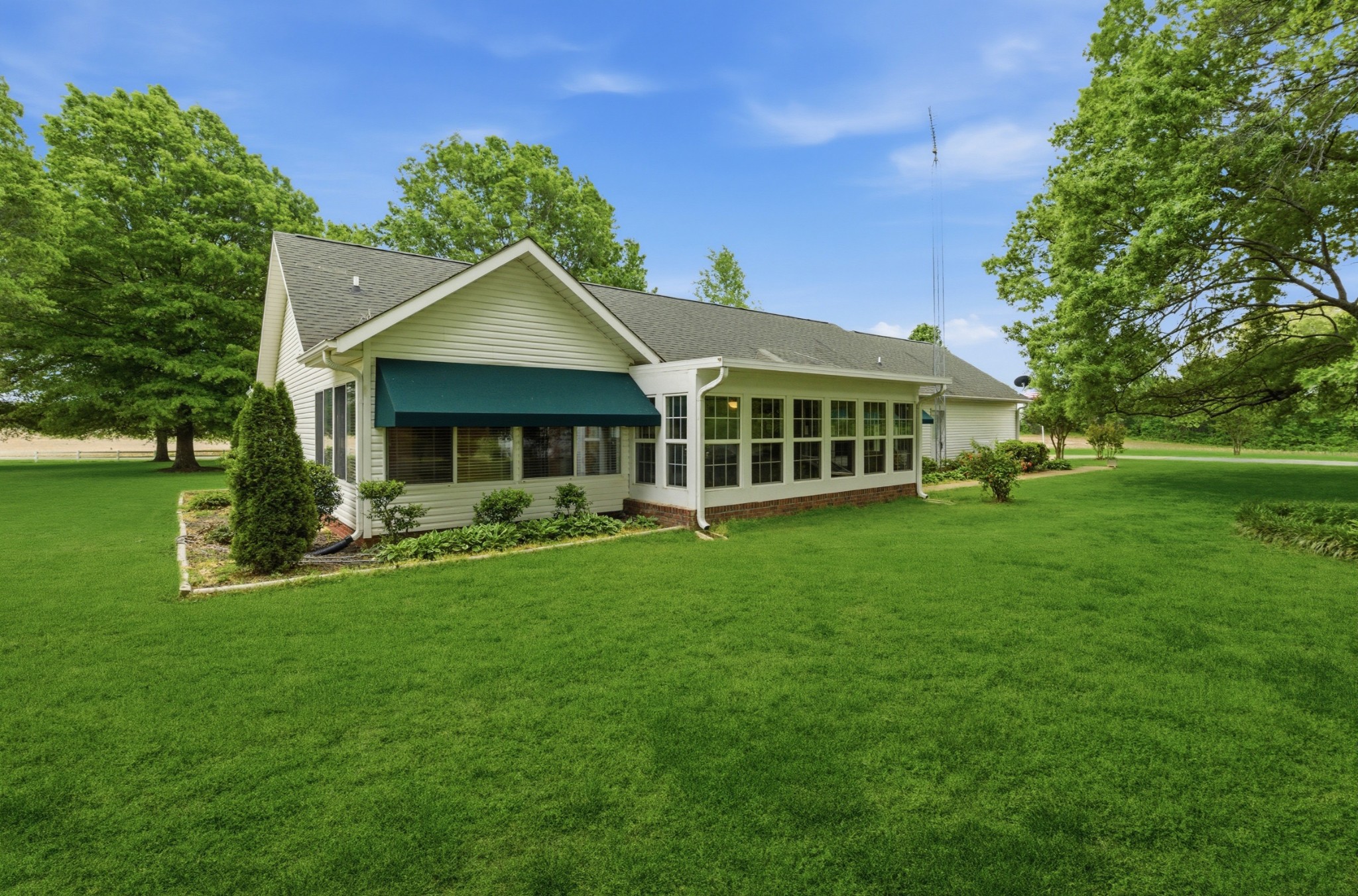 237 Luck Madden Road Trenton, TN 38382 - Photo 4 of 34