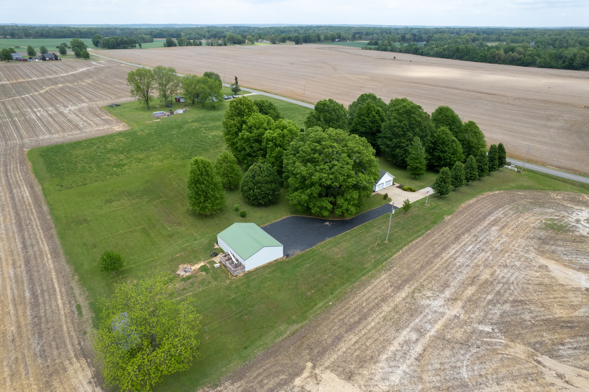 237 Luck Madden Road Trenton, TN 38382 - Photo 7 of 34