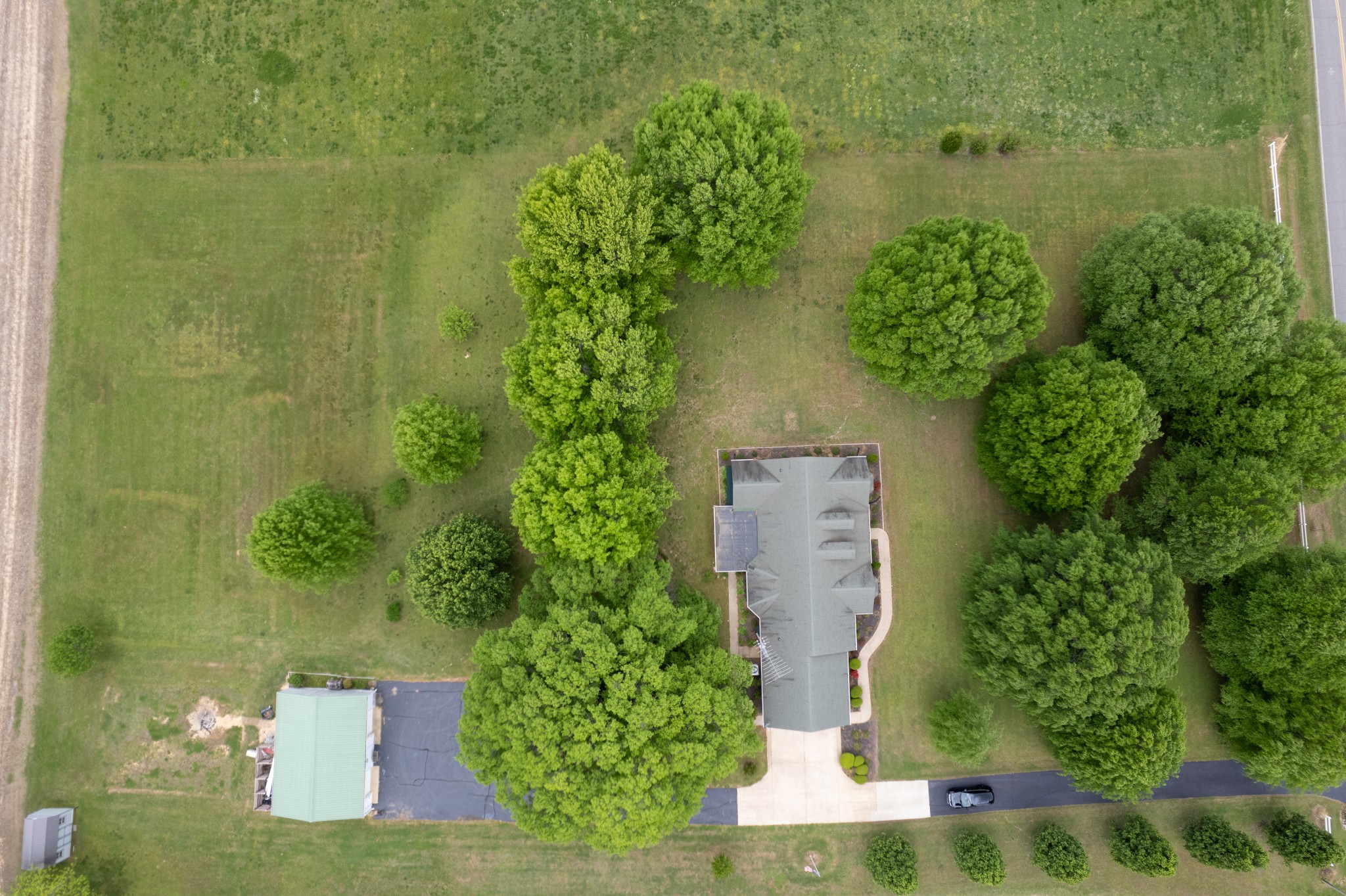 237 Luck Madden Road Trenton, TN 38382 - Photo 8 of 34