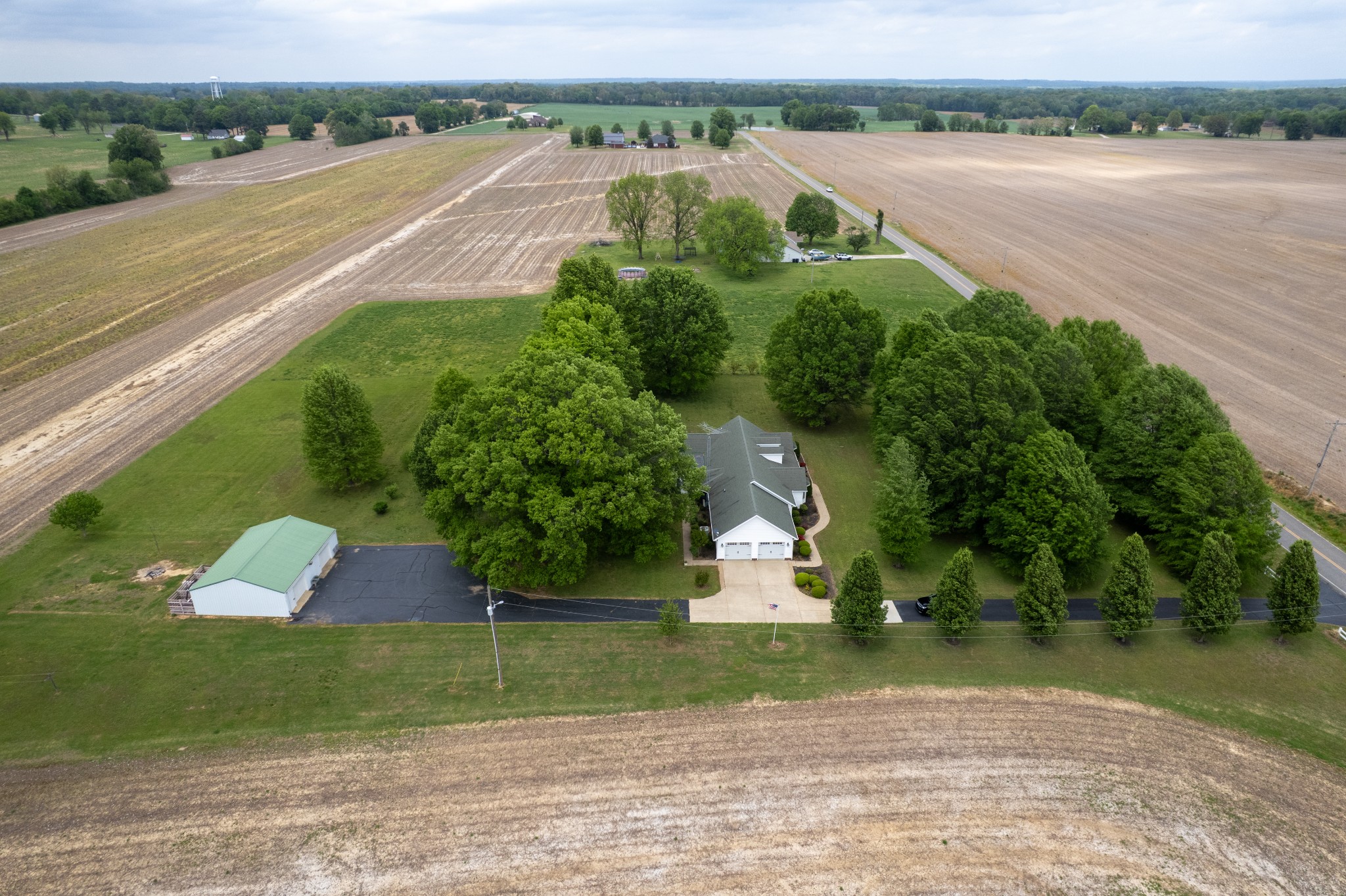 237 Luck Madden Road Trenton, TN 38382 - Photo 10 of 34