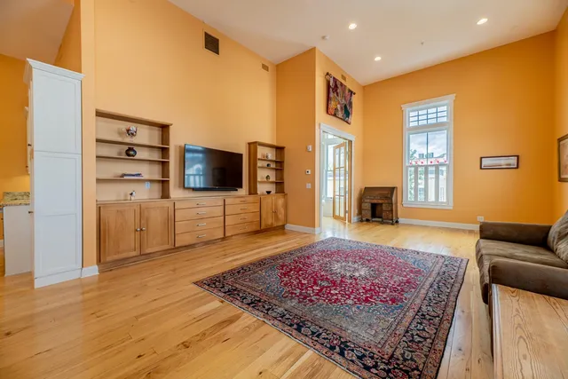 $675,000 | 4928 Main Street, Unit 2, Manchester, VT 05255