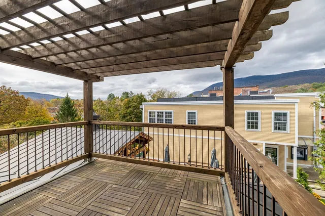 $675,000 | 4928 Main Street, Unit 2, Manchester, VT 05255