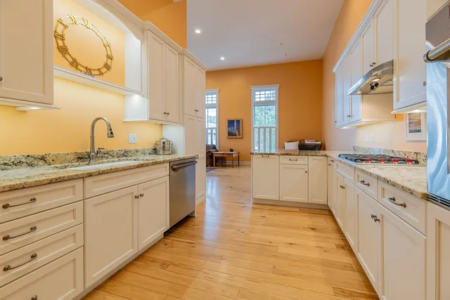 $675,000 | 4928 Main Street, Unit 2, Manchester, VT 05255