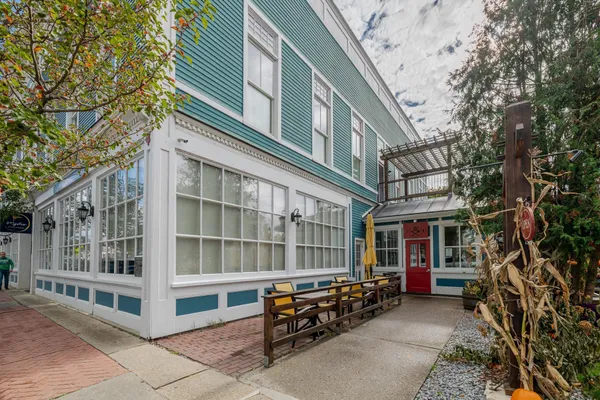 $645,000 | 4928 Main Street, Unit 2, Manchester, VT 05255