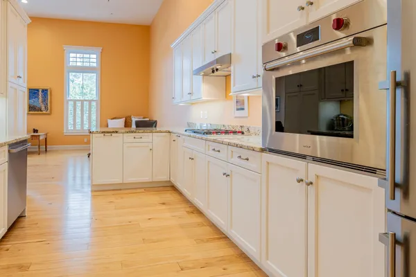 $645,000 | 4928 Main Street, Unit 2, Manchester, VT 05255