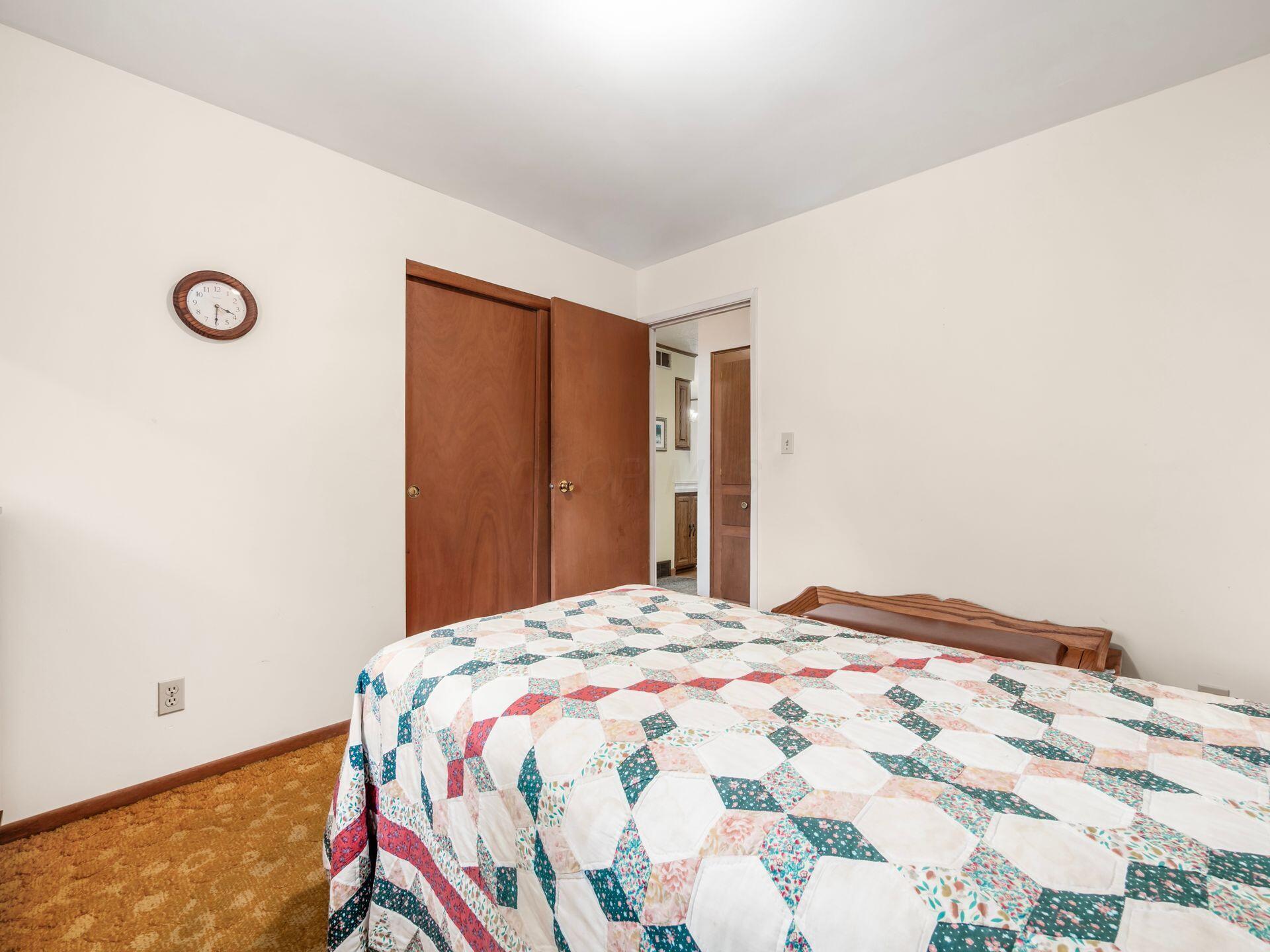 6464 Karl Road Columbus, OH 43229 - Photo 20 of 43 022_17ef2e_N 6464 Karl Rd 029