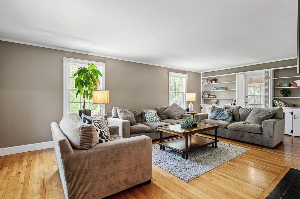 31 Otsego Road Worcester, MA 01609 - Photo 7 of 42 Gallery Image 7