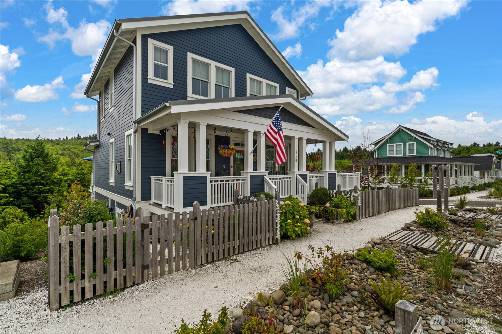 310 Compass Street Pacific Beach, WA 98571 - Photo 3 of 40