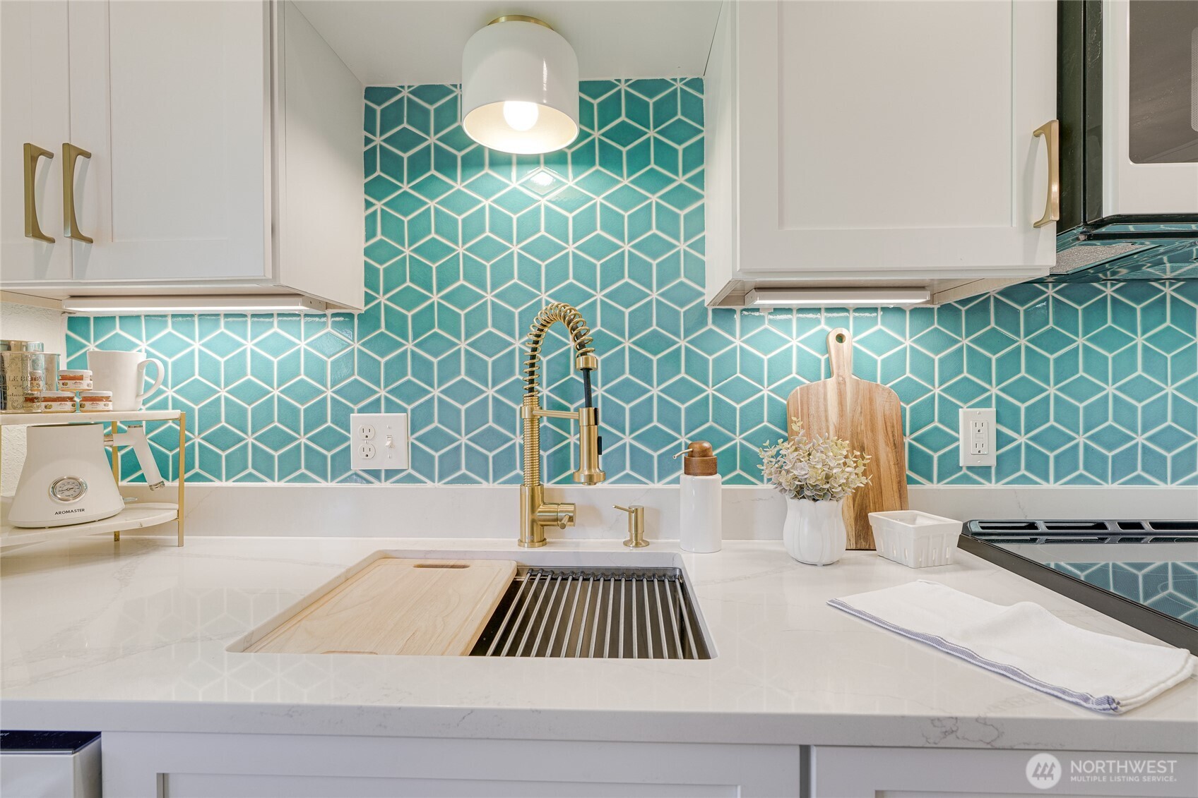 1410 48th Street, Unit A15 Seaview, WA 98644 - Photo 4 of 27