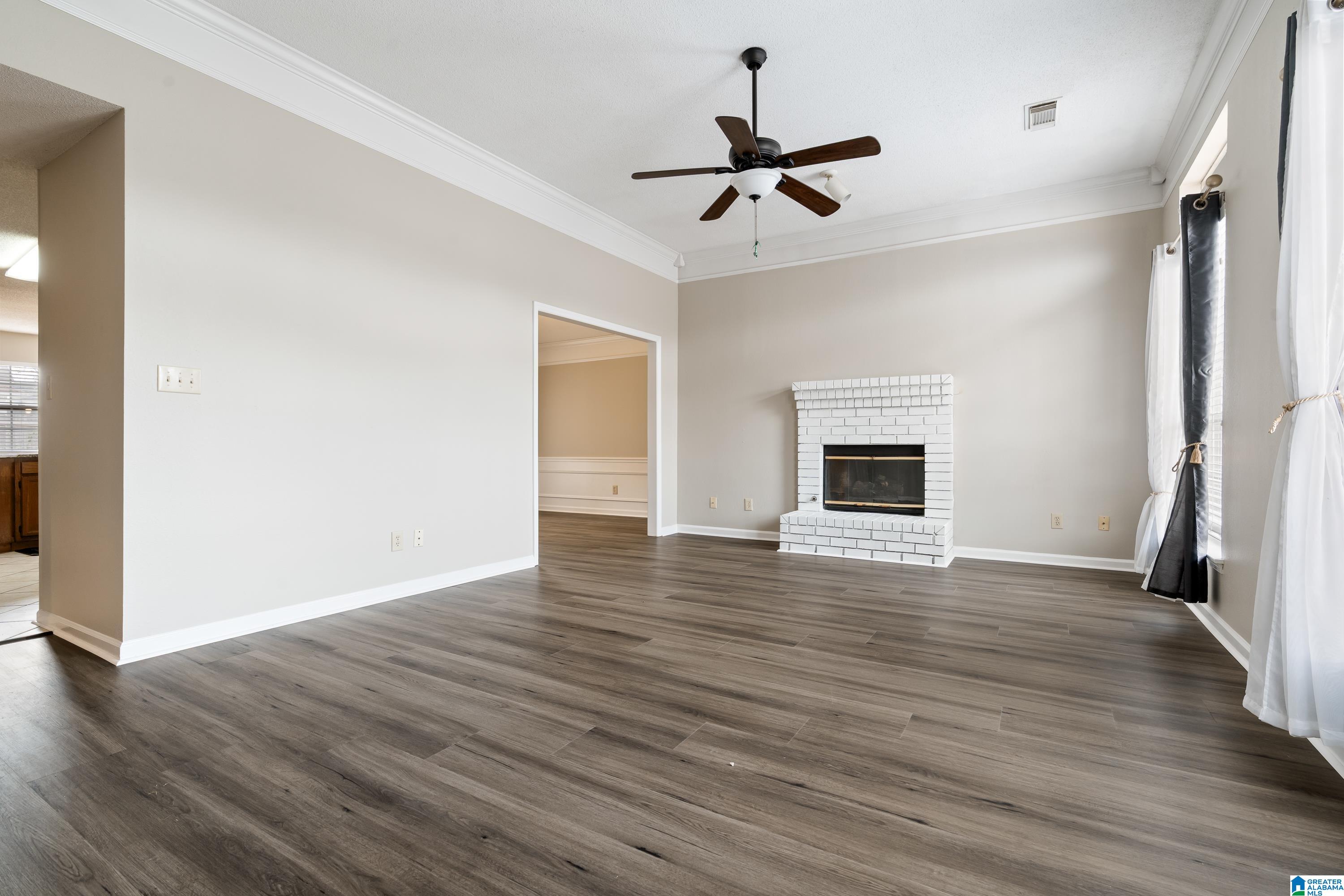 111 Stratshire Lane Pelham, AL 35124 - Photo 4 of 39