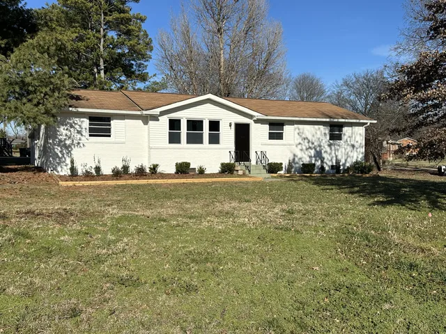 $2,195 | 115 Gates Drive, Hendersonville, TN 37075