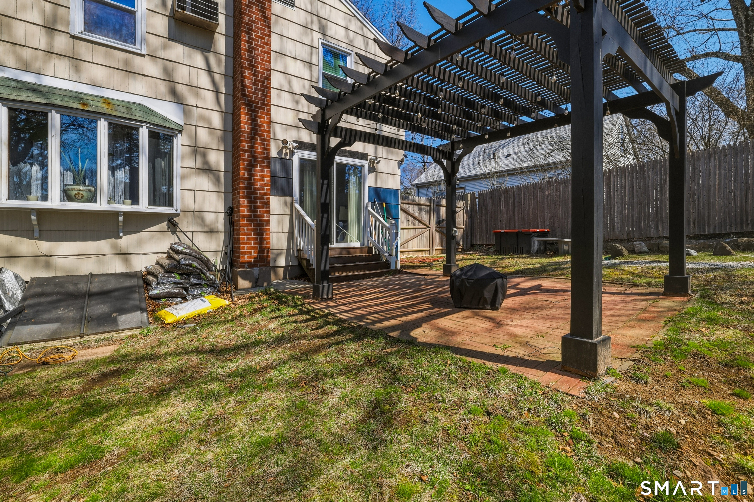 30 Lyndale Street Manchester, CT 06040 - Photo 29 of 37 a view of a house with backyard