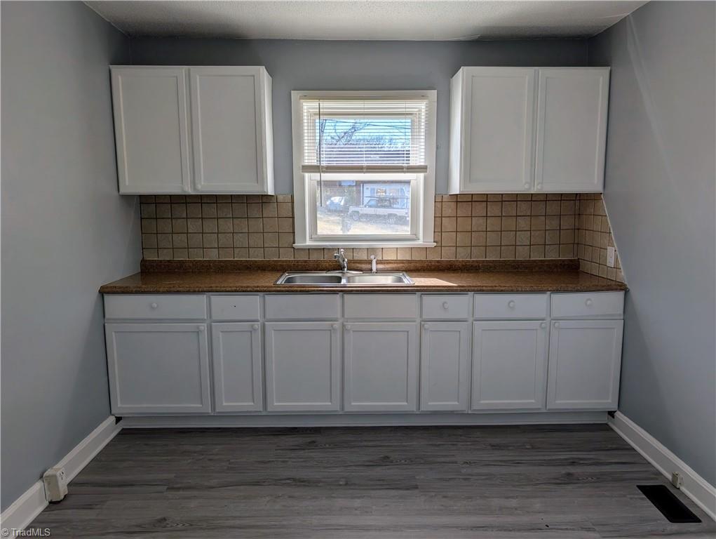 607 Martha Place High Point, NC 27263 - Photo 12 of 24