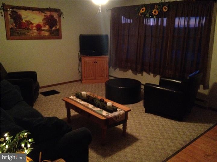 868 Glen Run Road Atglen, PA 19310 - Photo 3 of 16