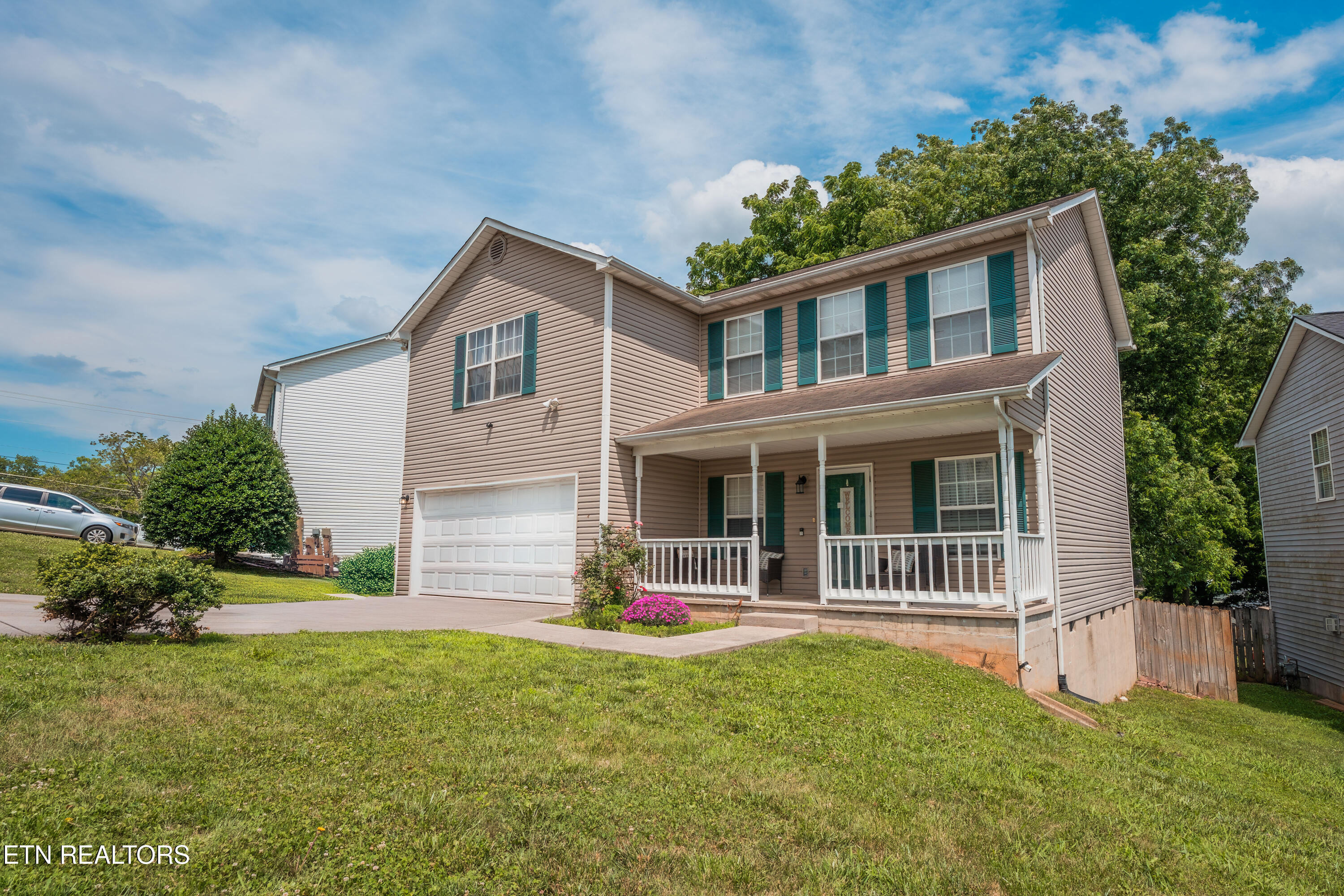 7708 Ambergate Road Powell, TN 37849 - Photo 2 of 31 7708 Ambergate-2