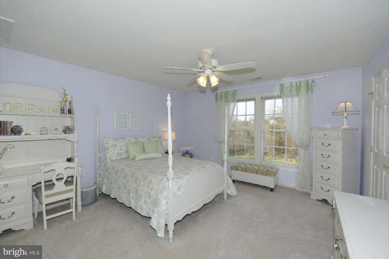 2502 Sapling Ridge Lane Brookeville, MD 20833 - Photo 17 of 30 Bedroom #3