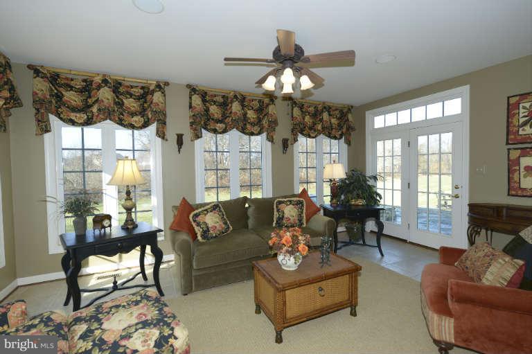 2502 Sapling Ridge Lane Brookeville, MD 20833 - Photo 10 of 30 Morning Room