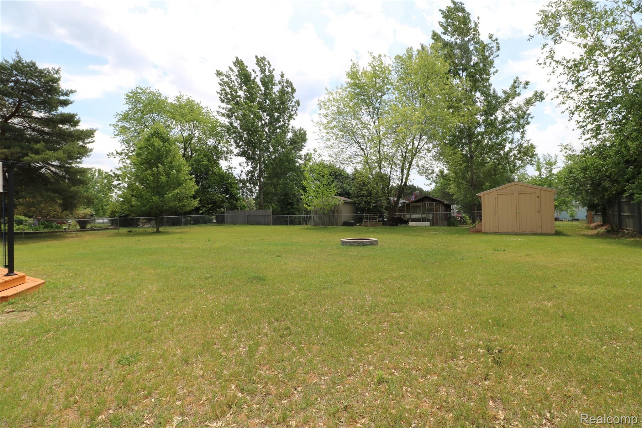 5321 Coldwater Road Lapeer, MI 48446 - Photo 23 of 23 IMG_9648.JPG