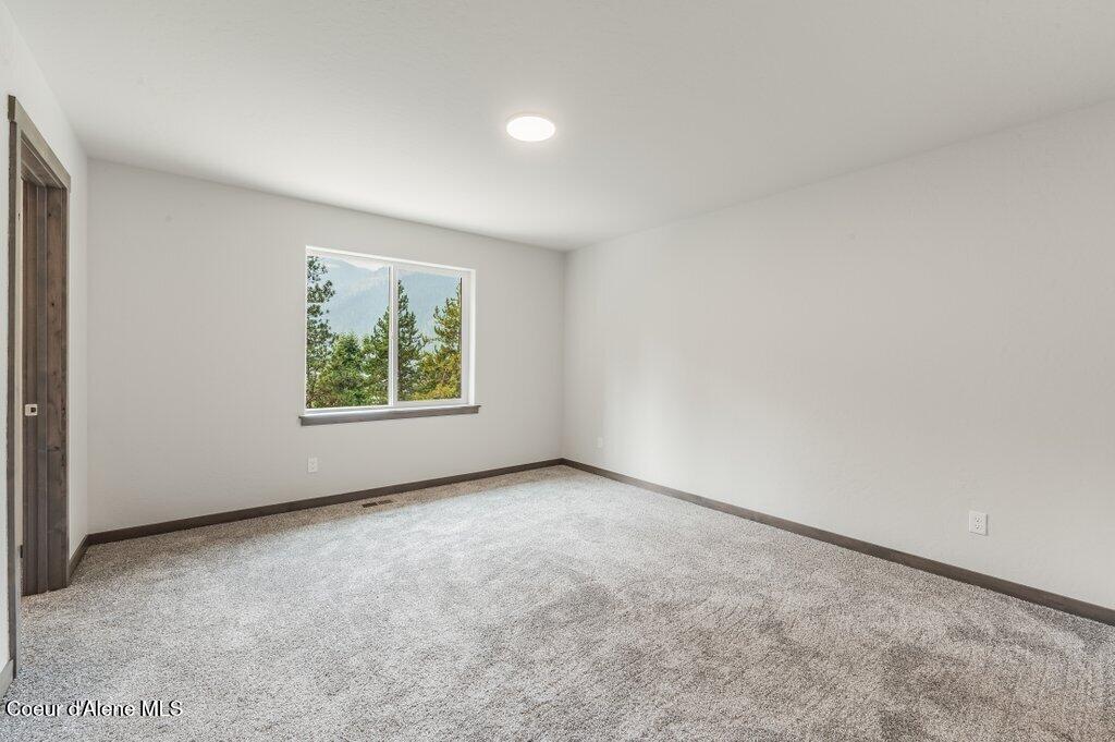 513 Lower Rio Vista Street Osburn, ID 83849 - Photo 12 of 22 11. Primary Bedroom