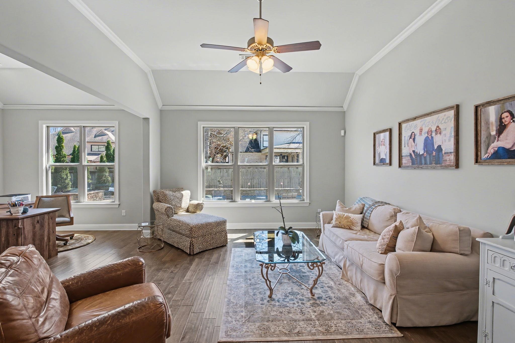 477 Fallen Timbers Cove Collierville, TN 38017 - Photo 14 of 40 a living room with furniture and a large window