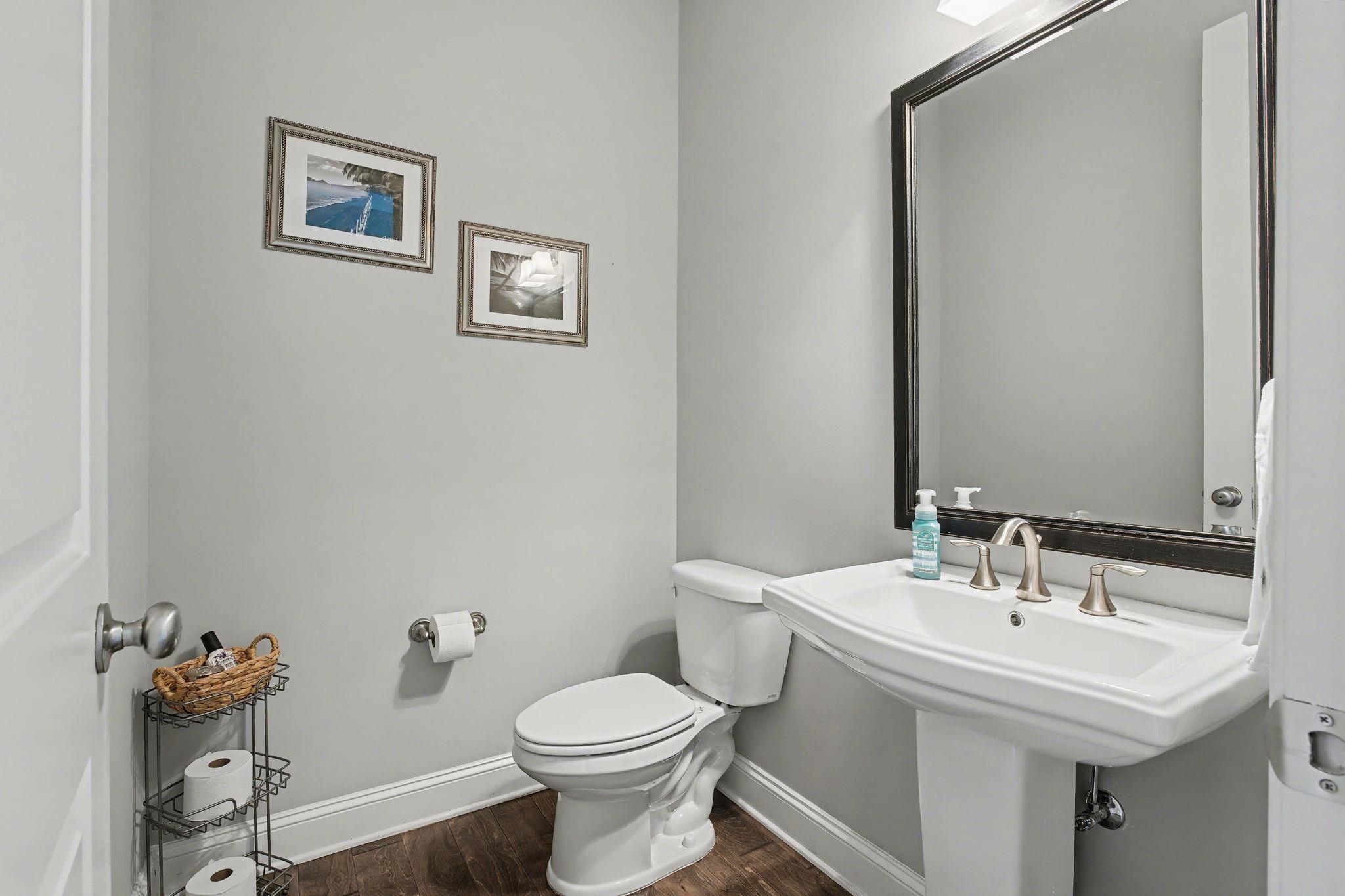 477 Fallen Timbers Cove Collierville, TN 38017 - Photo 23 of 40 a bathroom with a sink and a toilet