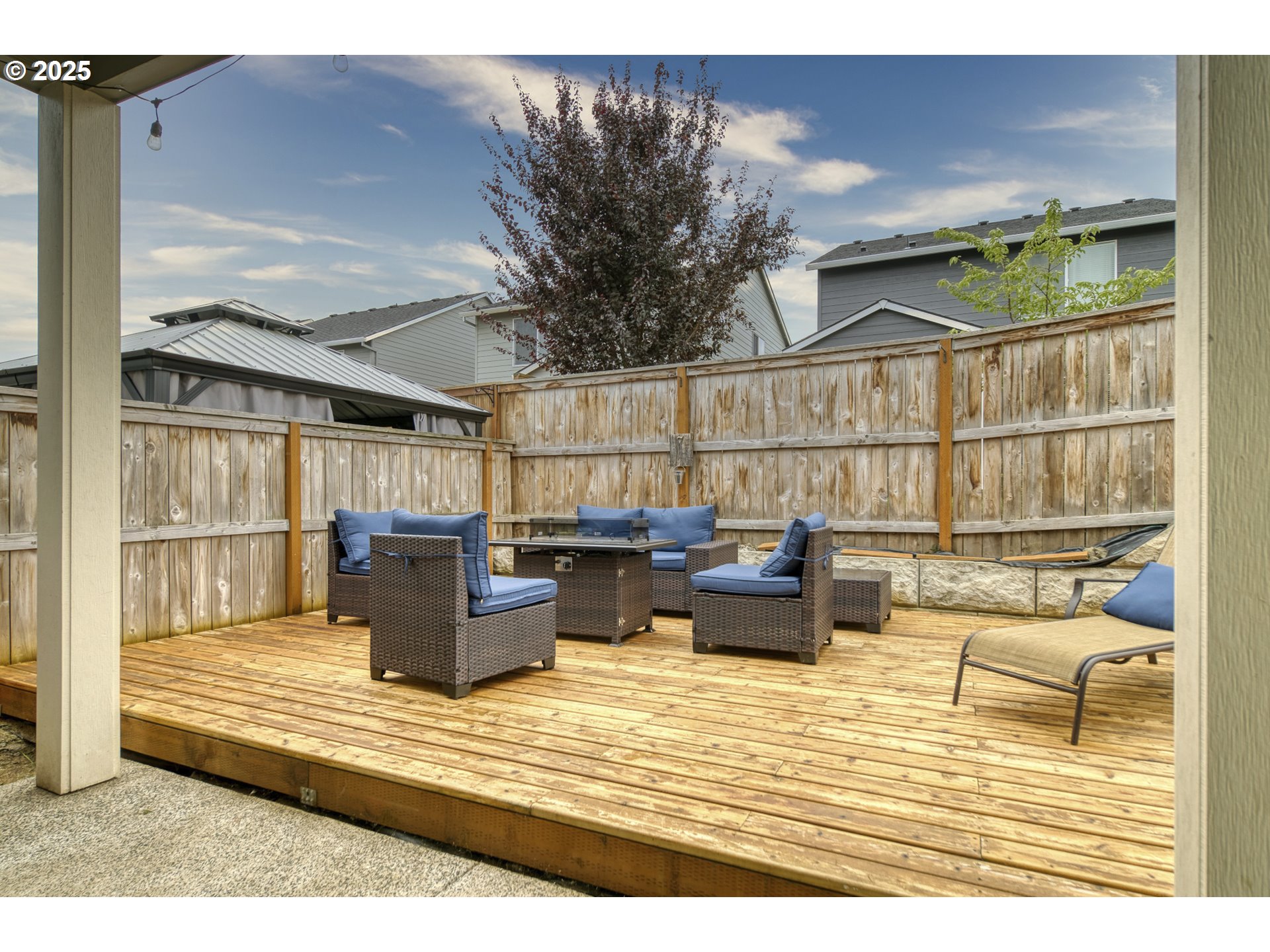 175 Kindre Street St. Helens, OR 97051 - Photo 22 of 22 a view of a living room and kitchen