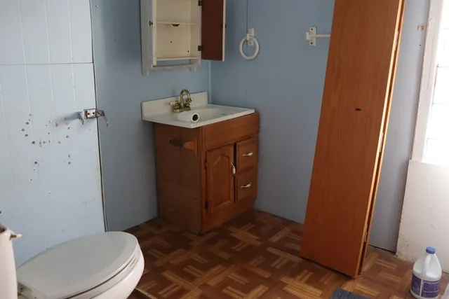 $69,987 | 424 South Grand Avenue, Bradley, IL 60915